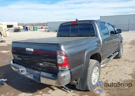 2015 Toyota Tacoma Prerunner V6 z USA, uszkodzony, nr VIN 5TFJU4GN9FX084594